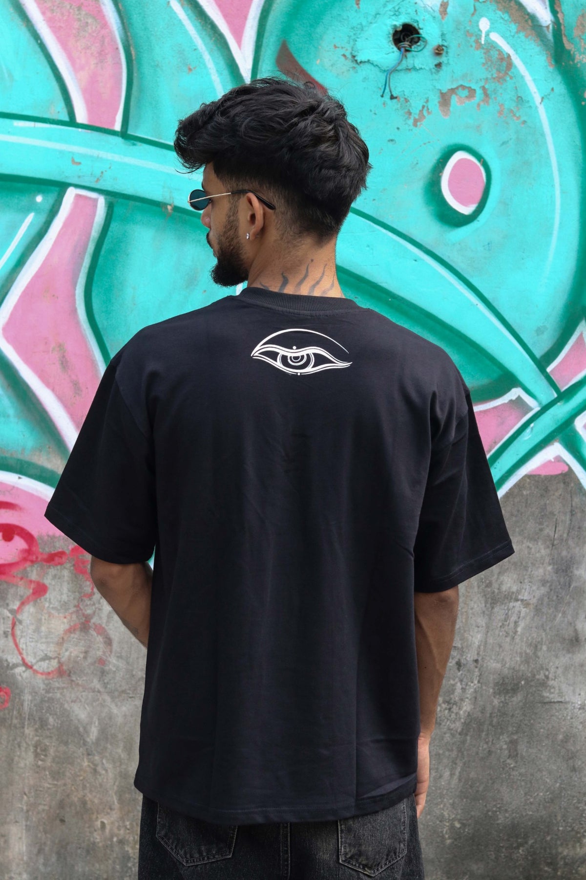Mahakali tee, back with eye at the neck